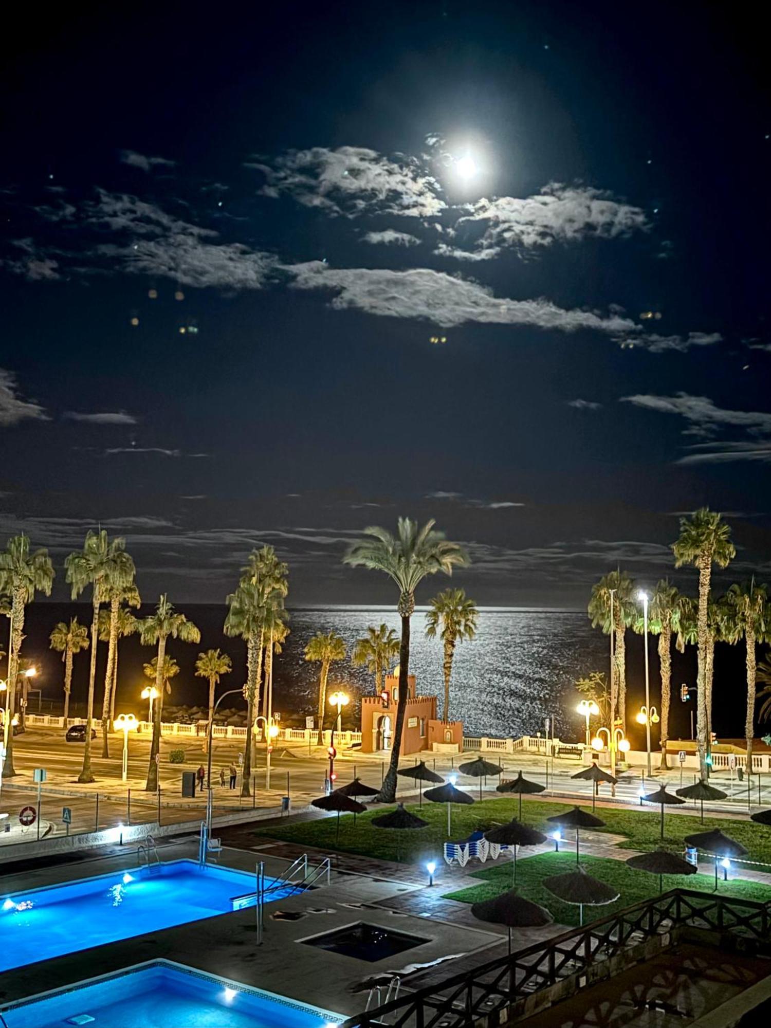 شقة Aloha Playa Vistas Al Mar بينالماذينا المظهر الخارجي الصورة